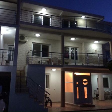 Apartments Melbourne Ulcinj Exterior photo
